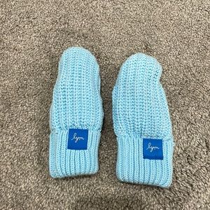 Fleece lined baby mittens